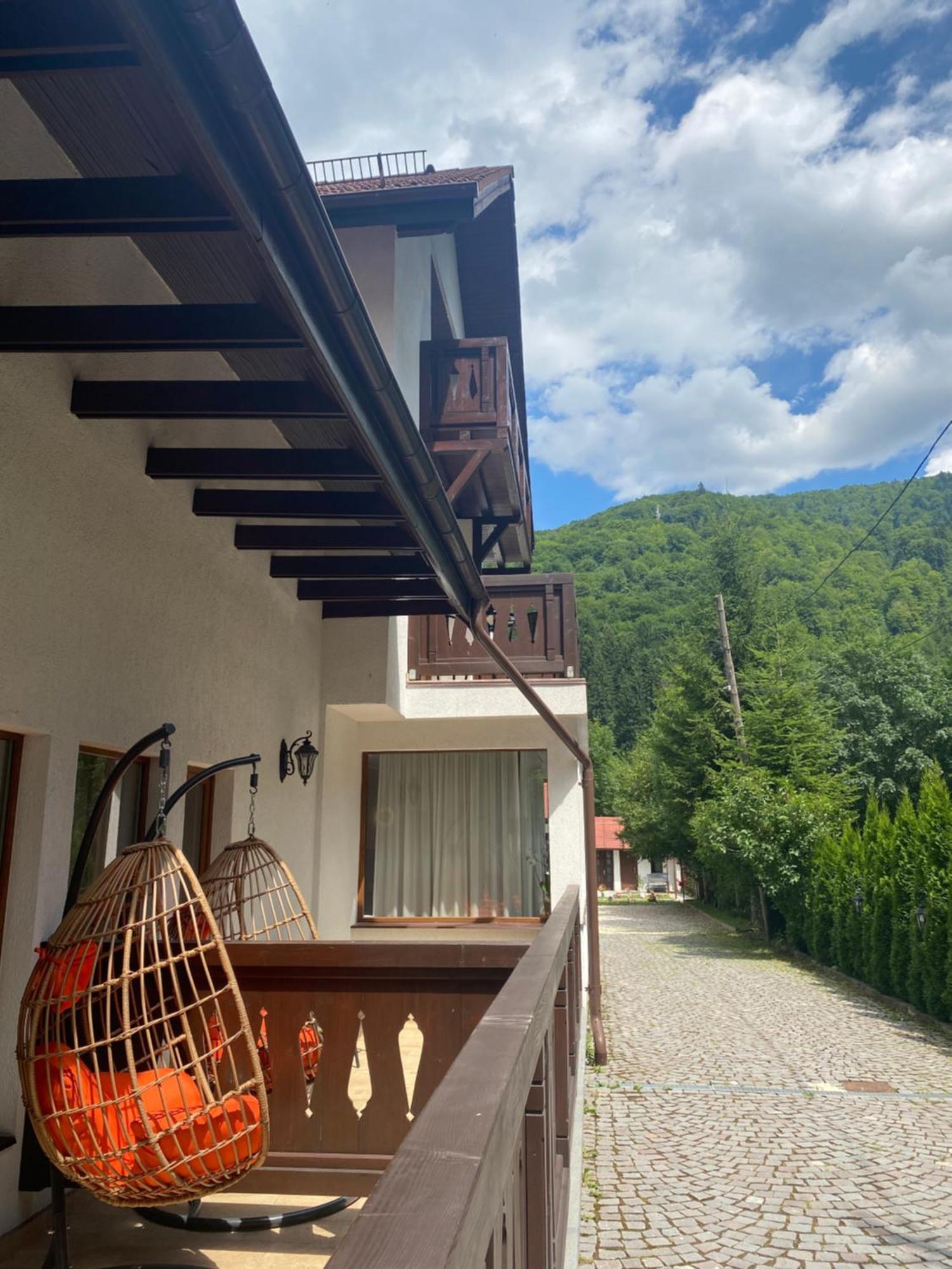 Boga Rooms Sinaia Exterior foto